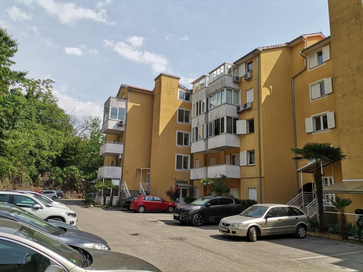 Apartment T&T Lovran Eksteriør billede